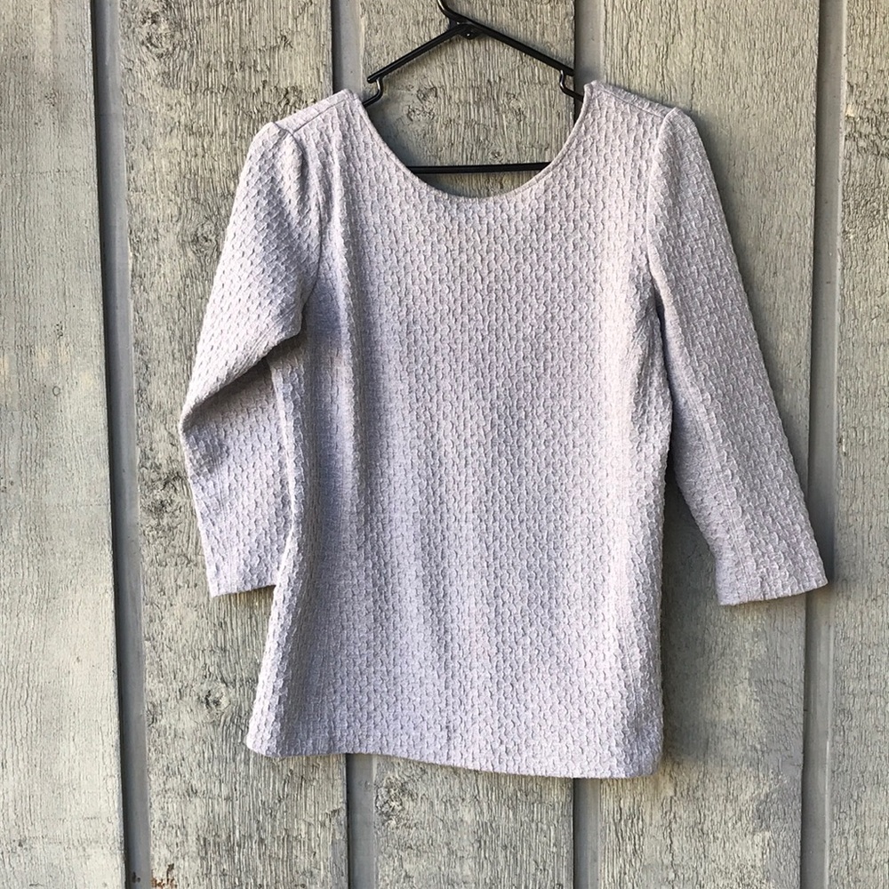 Adorable low back top! - Picture 1 of 6